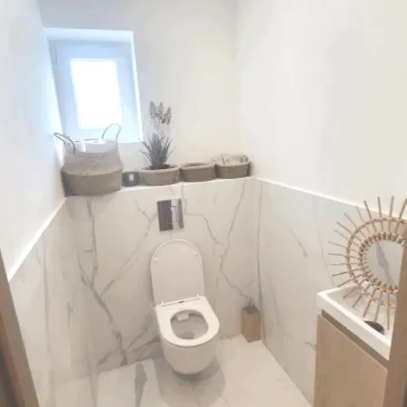 بيت للعطل Elda House Confortable For 12 Guests Balatonföldvár