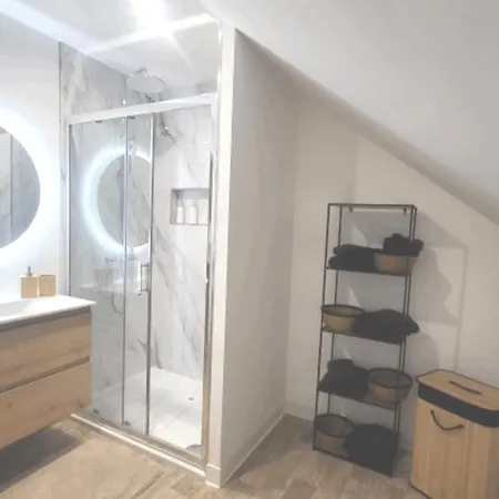 Elda House Confortable For 12 Guests بيت للعطل Balatonföldvár